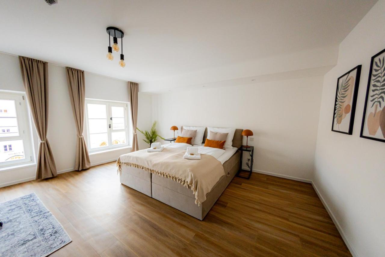 Highlight Am Stadtplatz Muehldorf - C4S Come4Stay - 2 Zimmer Wohnung I Bis Zu 5 Gaeste Extérieur photo