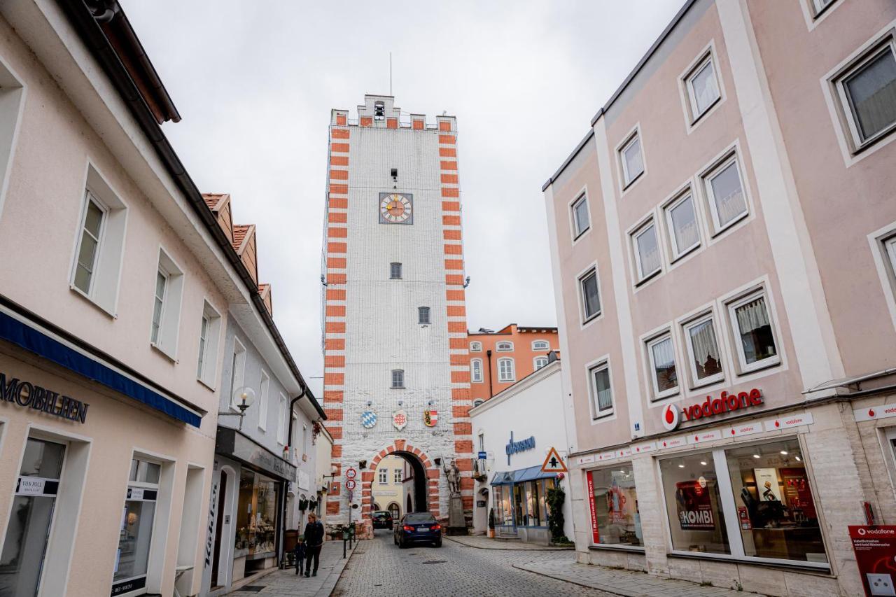 Highlight Am Stadtplatz Muehldorf - C4S Come4Stay - 2 Zimmer Wohnung I Bis Zu 5 Gaeste Extérieur photo