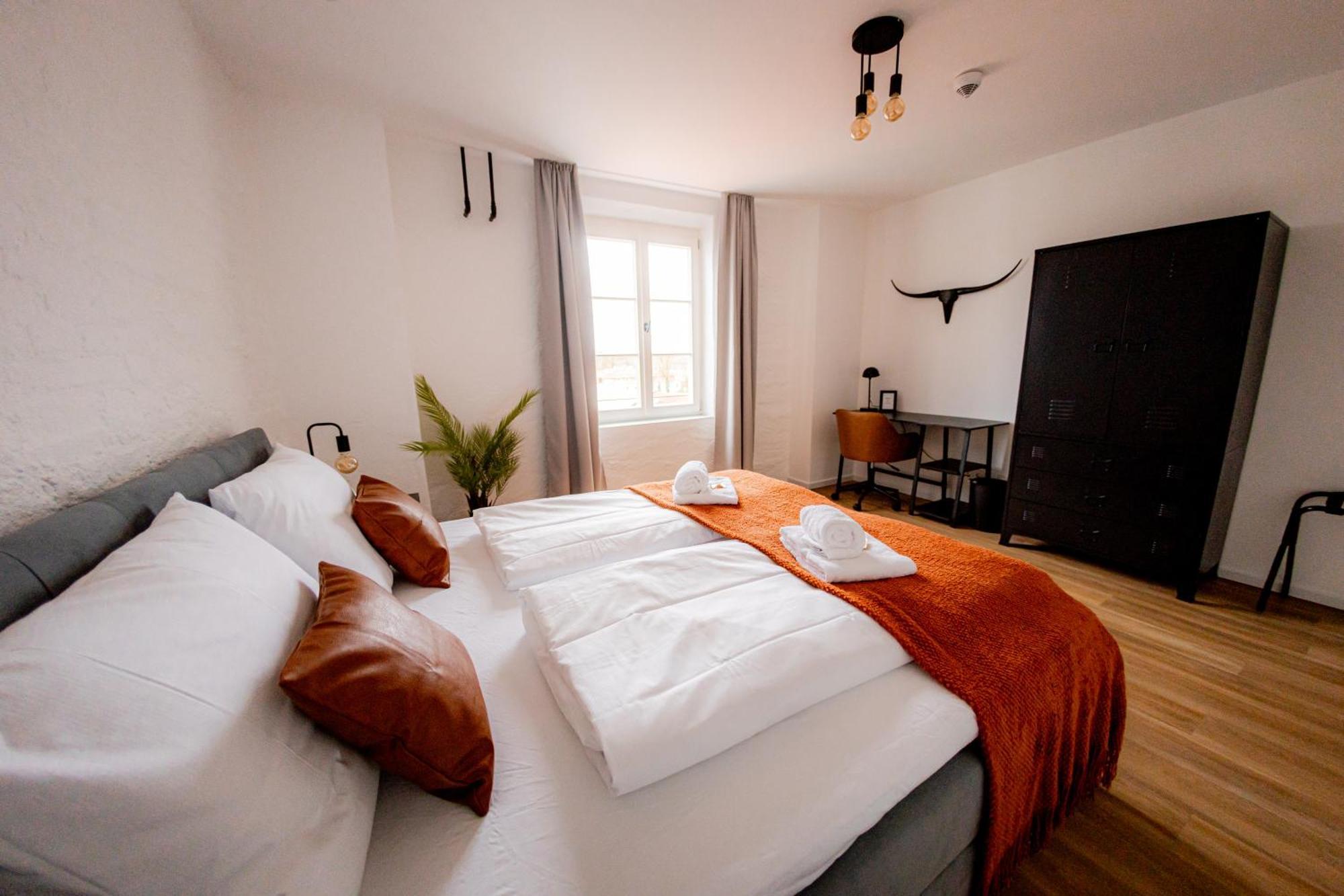 Highlight Am Stadtplatz Muehldorf - C4S Come4Stay - 2 Zimmer Wohnung I Bis Zu 5 Gaeste Extérieur photo